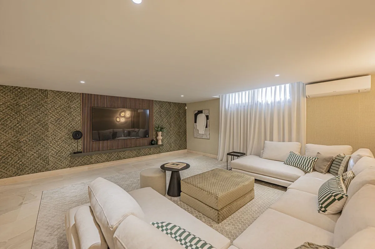 badf320f-8f28-4cf6-8b6e-be71d399456a