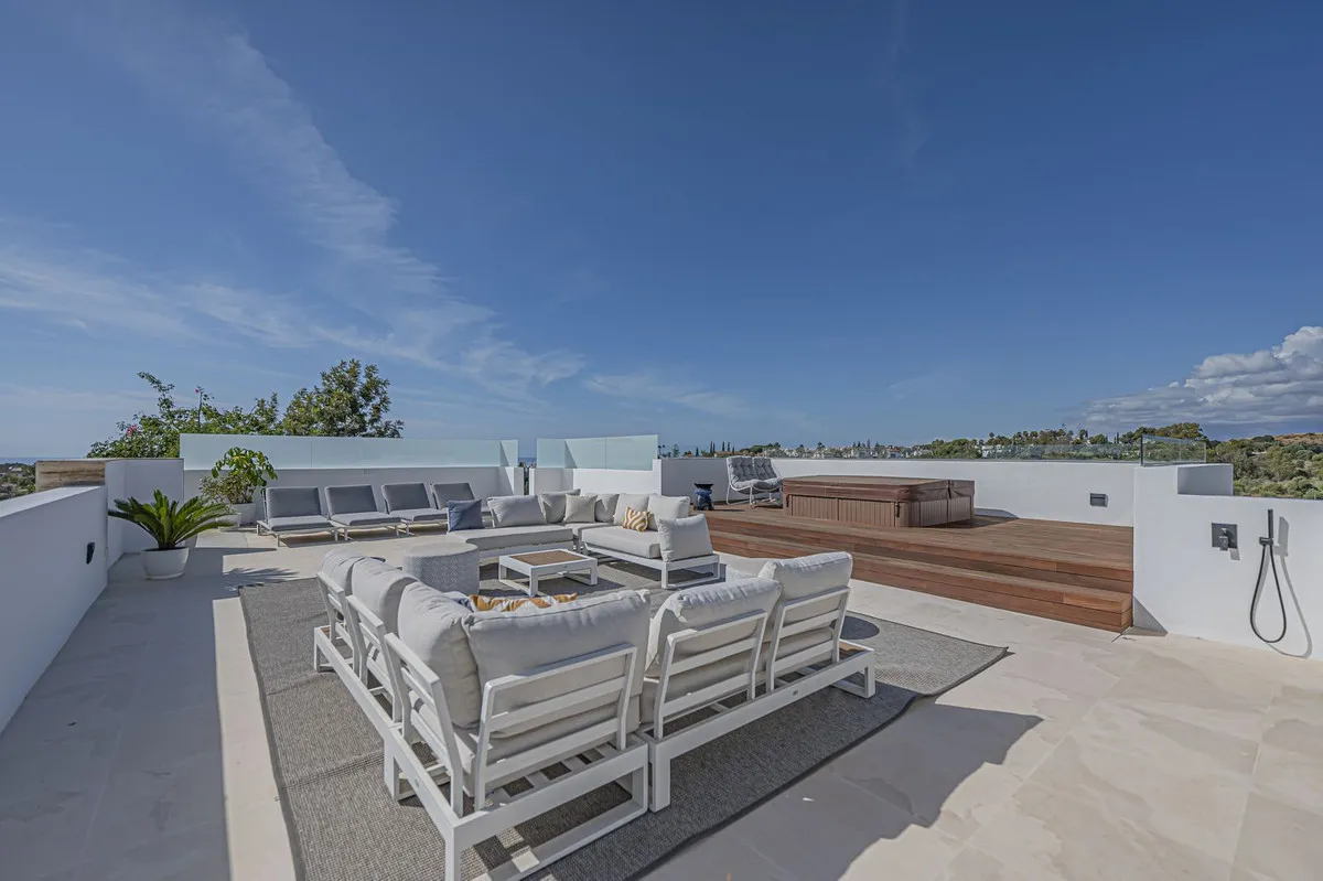 f6a30340-d6f6-4c71-94f1-248e166cf7de