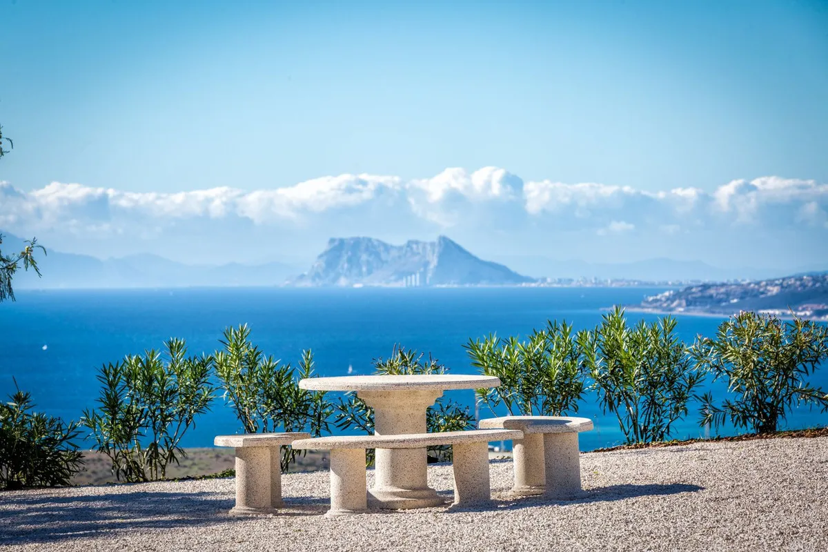 2f385d5e-42a1-4d0e-b6a2-1296c25258cf