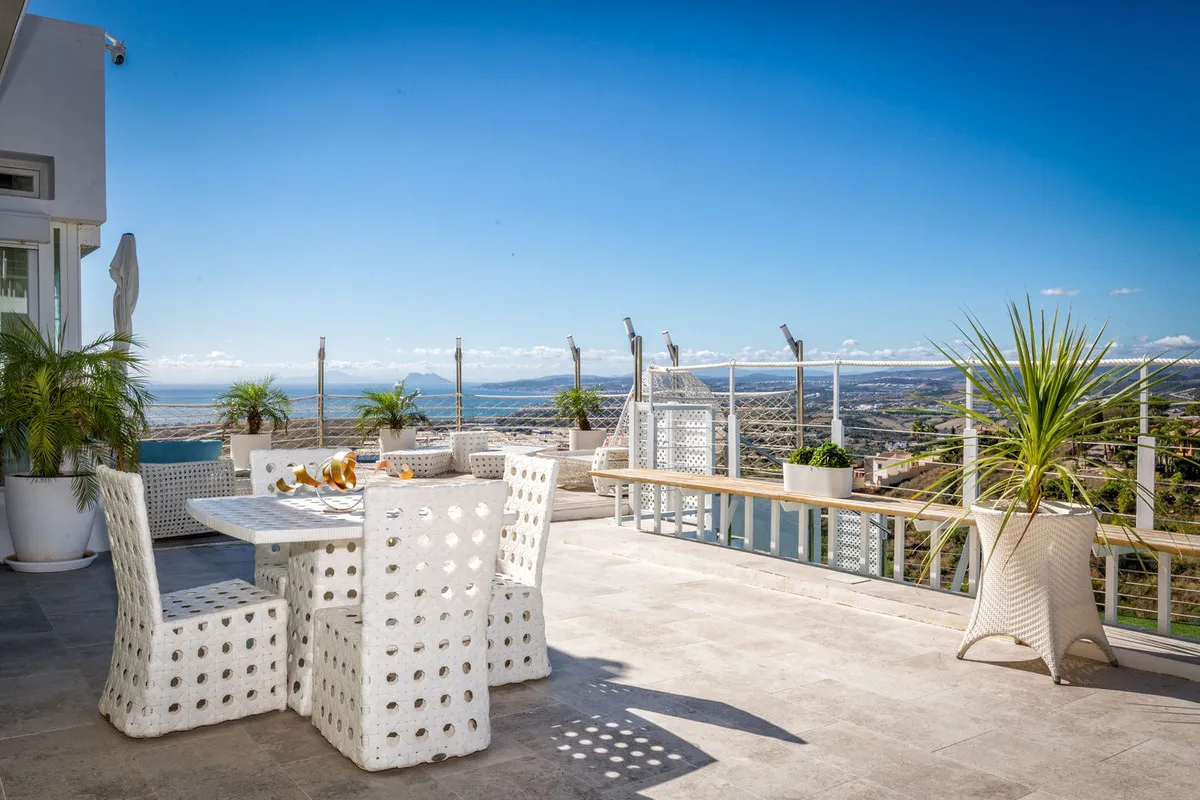 b589bb5b-cc06-459e-9d70-dff970b56112