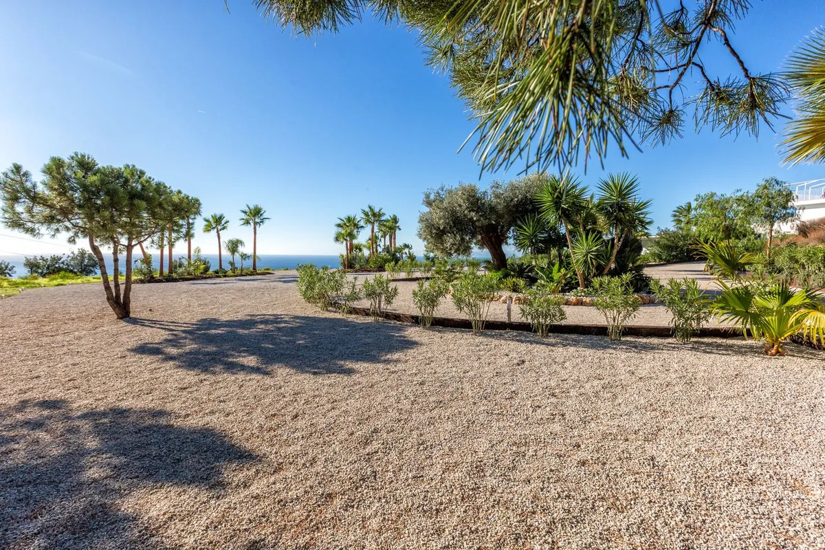 bdcf4409-2cf7-4304-b909-2e22290461b1