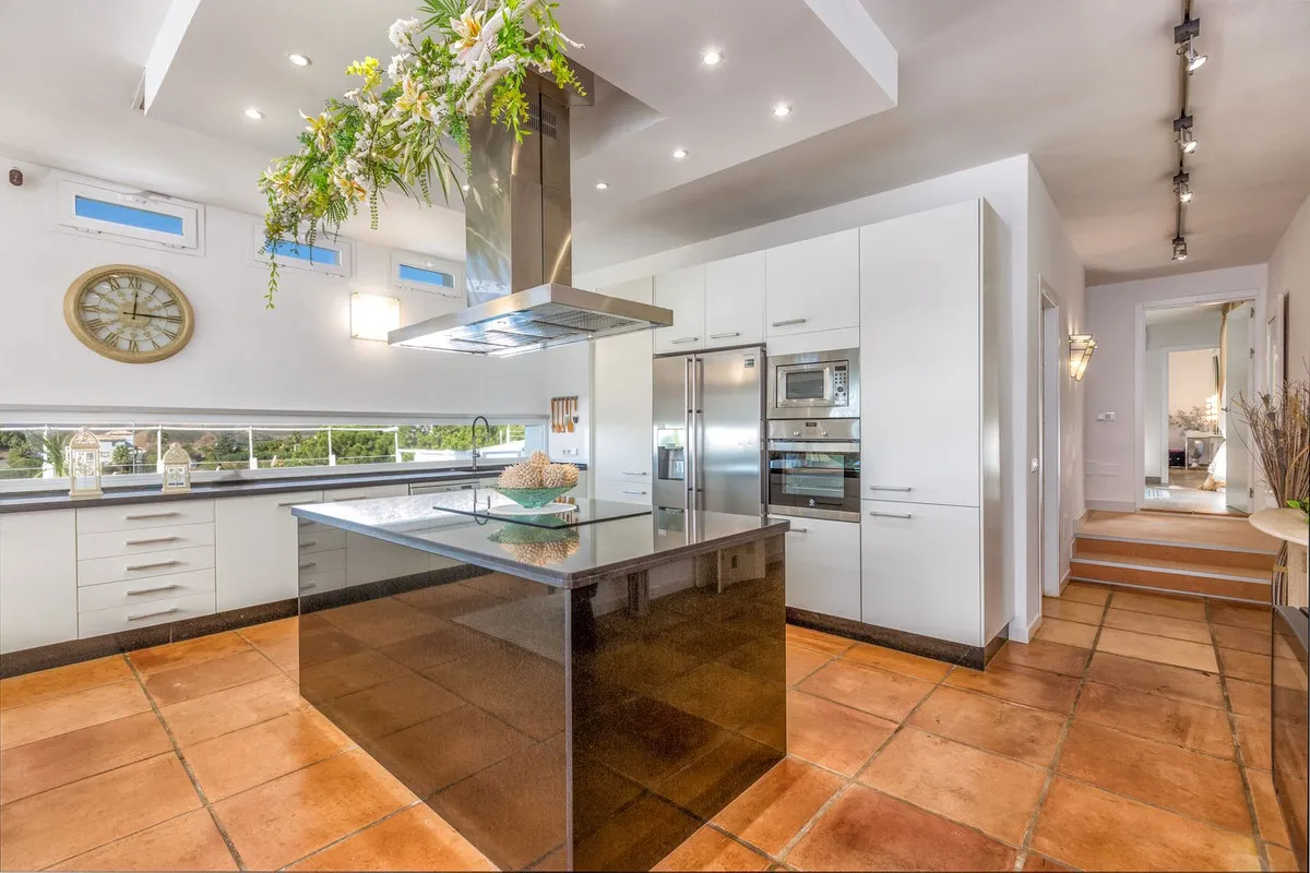 dedceaa7-58d6-4d09-bb96-c7715e538a7a