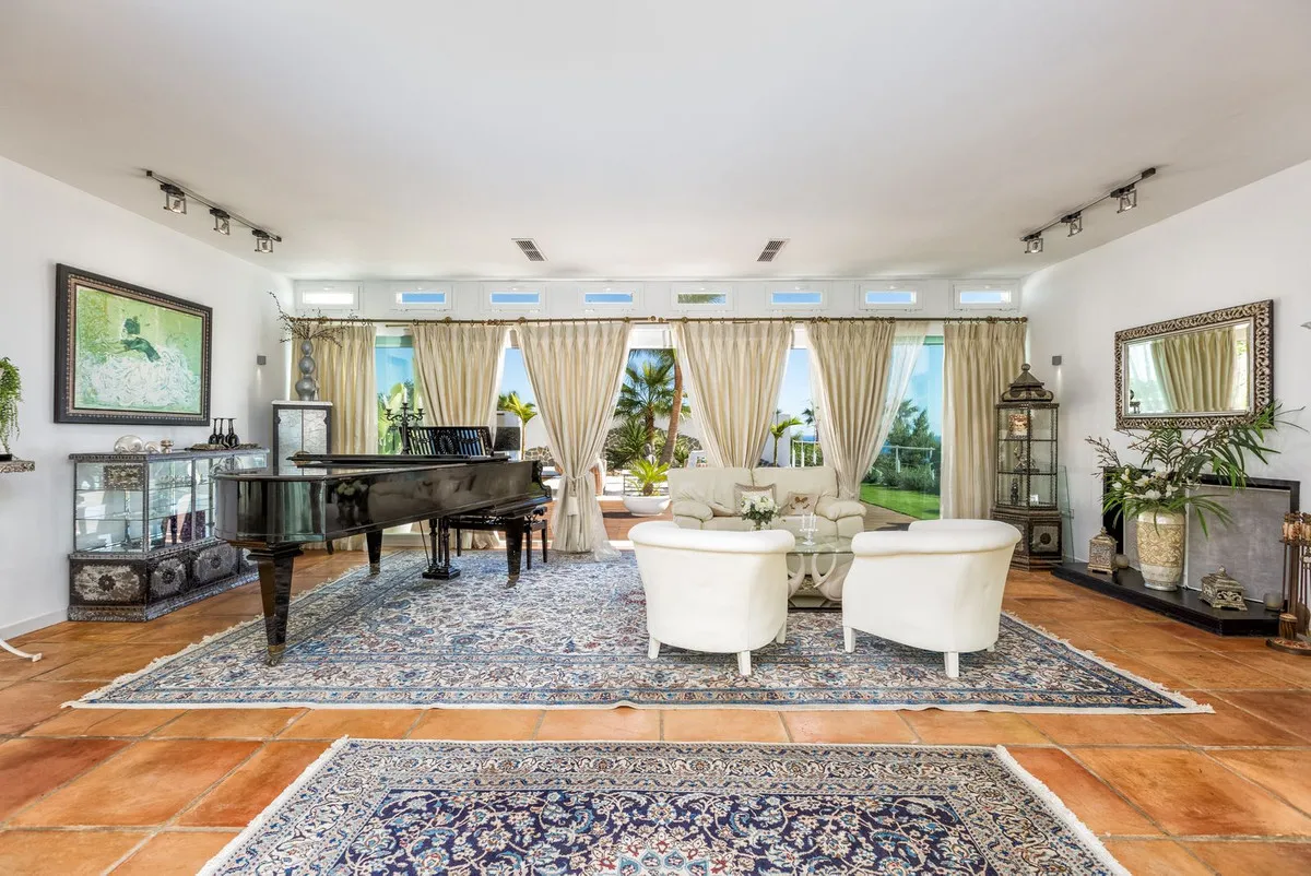 e3d6ca7c-9f9e-4c5b-83e5-ae12eac3031a