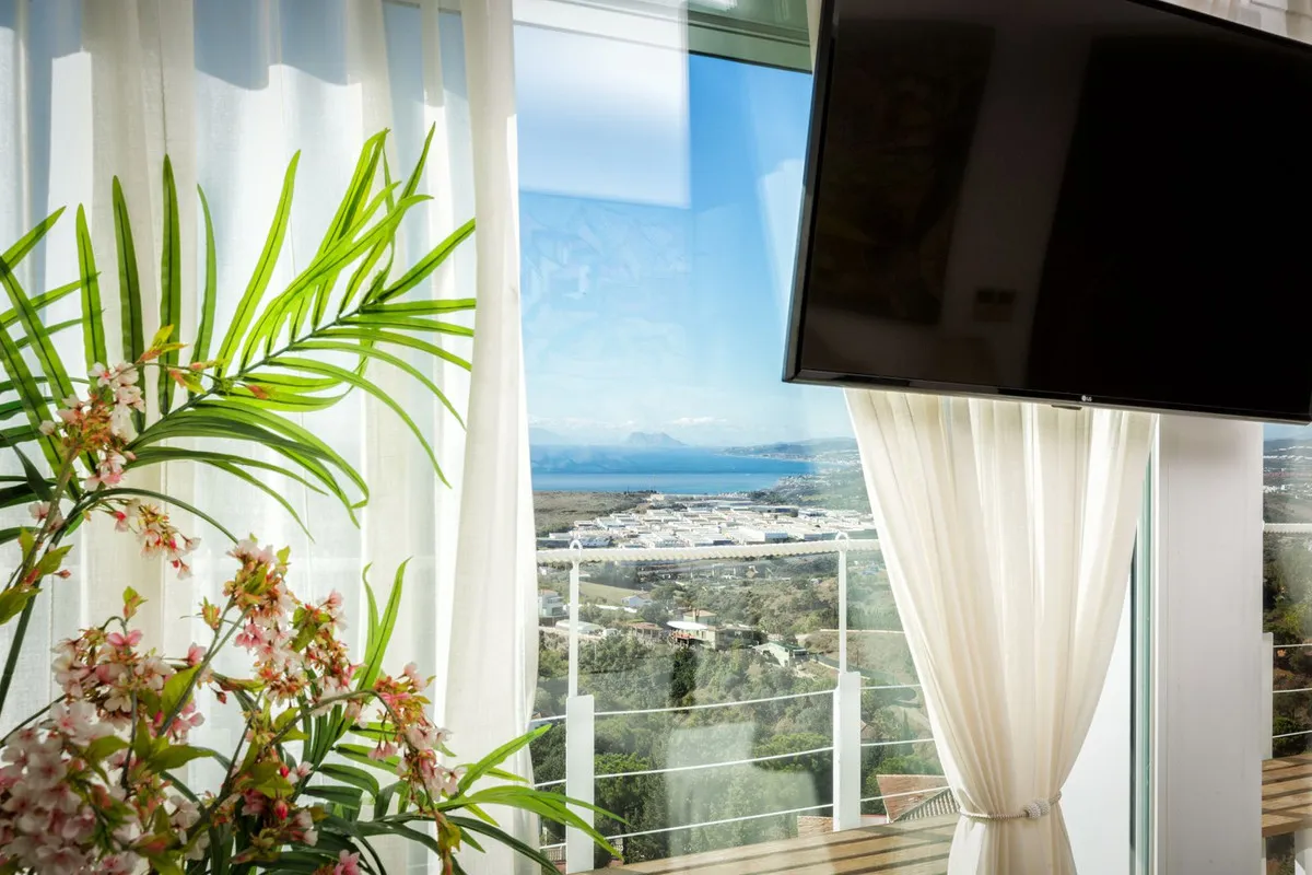 e4bbceba-5a81-4689-9bb7-27fb63b759a0