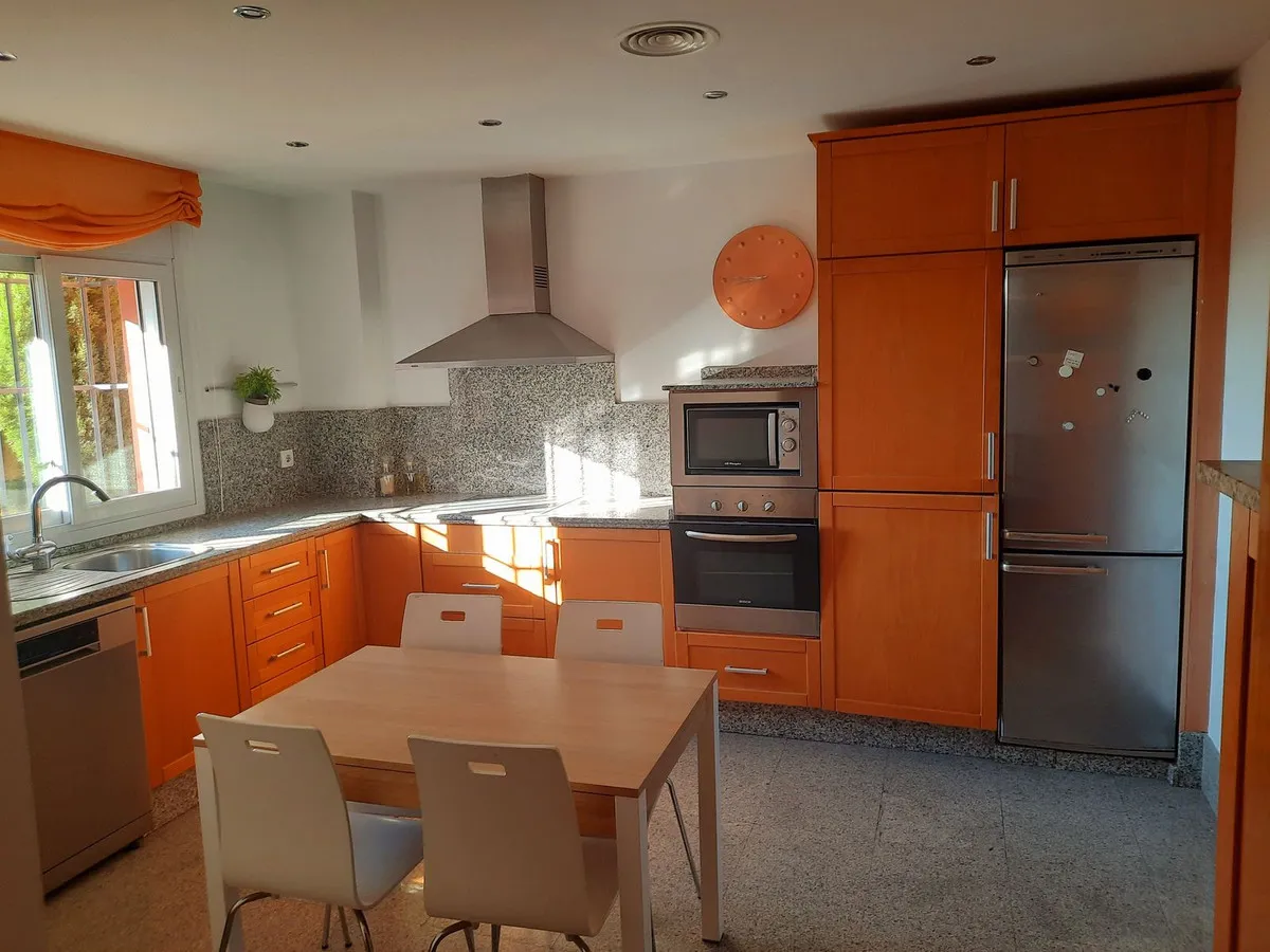 684ba06f-4da6-4b46-8b86-02046112c2cc