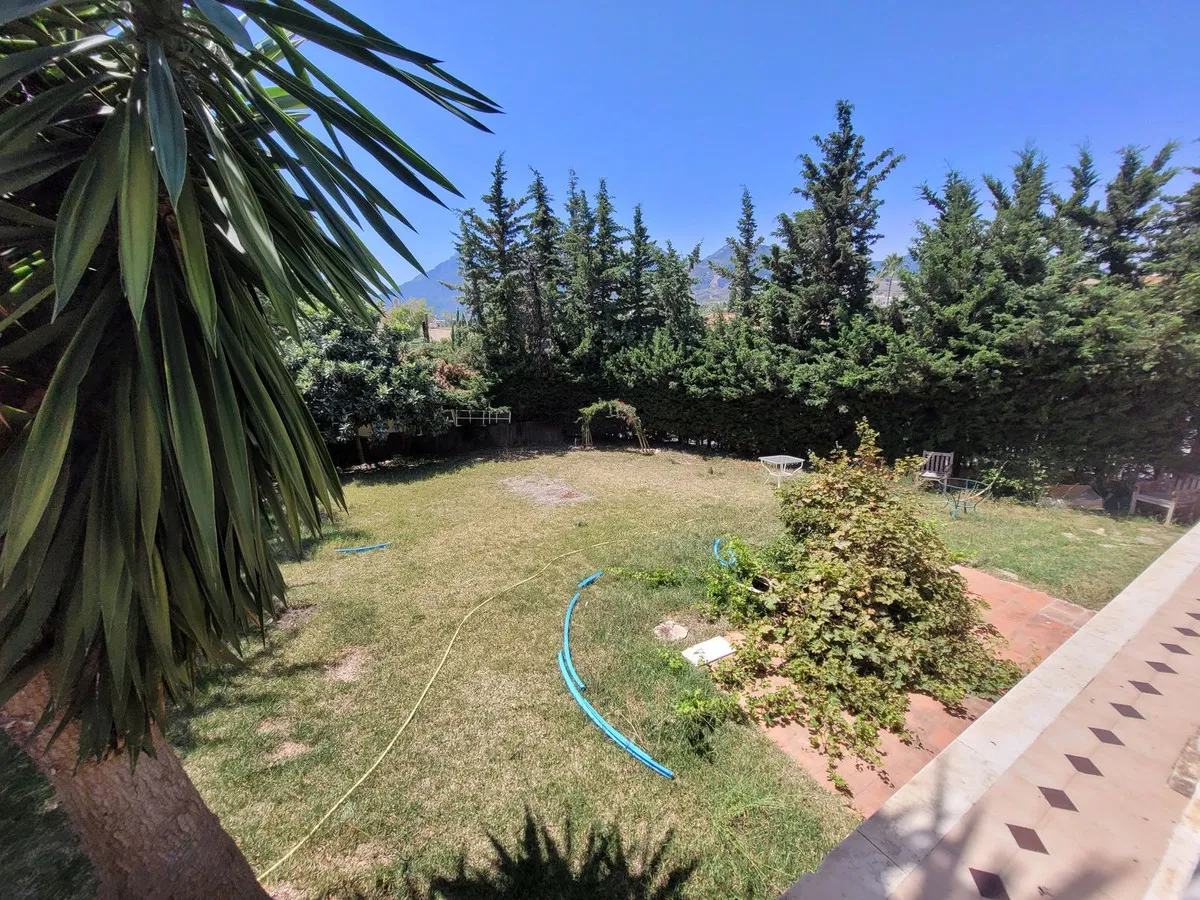 04ca4070-76d8-4161-a3e9-f22f687e1eb3