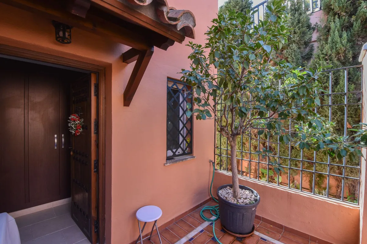 859d798e-aa75-4e7b-8549-b55b83da5982