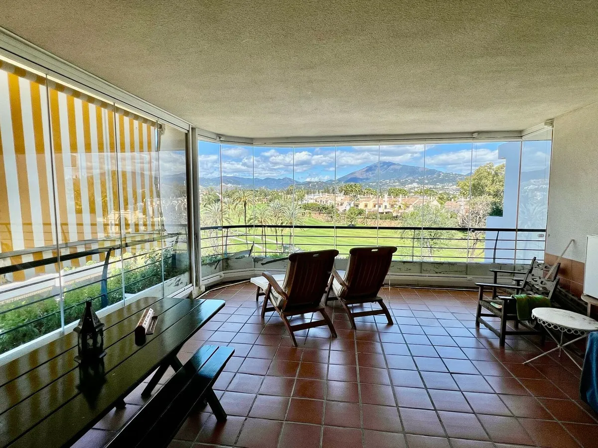 1945e9c4-93ce-40f7-8970-e3dd9c0b90a4