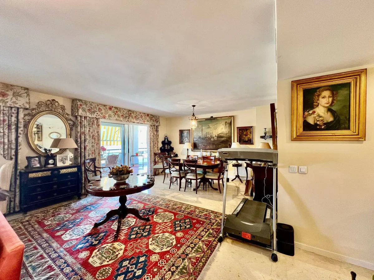 a856efaf-cc49-47e6-a719-bdc7ebc5ff72