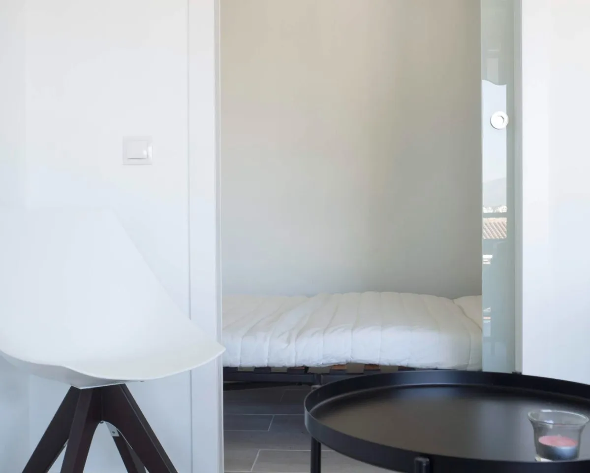 9b248757-6657-43f4-944c-653b07928f9a