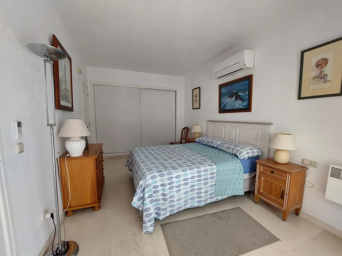 ee5e763f-c90e-4658-ace2-924075ffe5fd