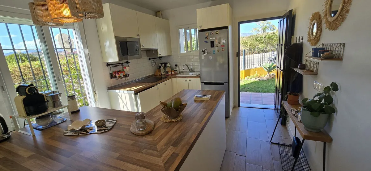 5d27b8ea-3778-483a-9e73-7e5d9109ac87