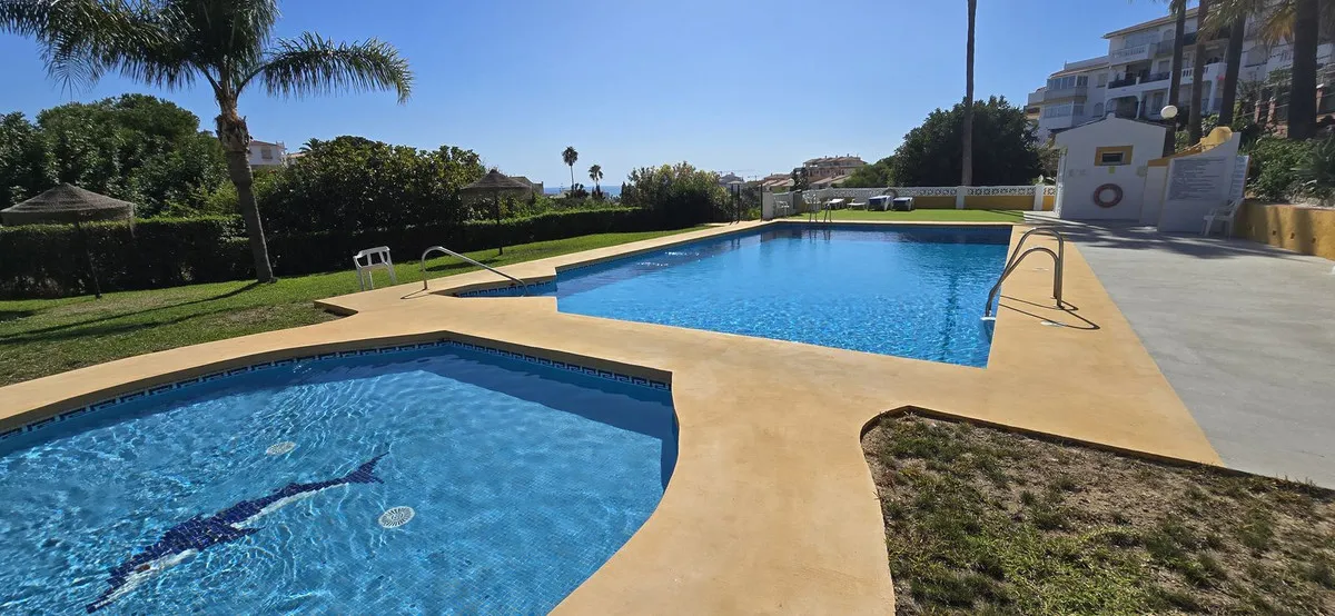 ec65a3ed-29f8-4da4-acb3-0182de9aaf4c