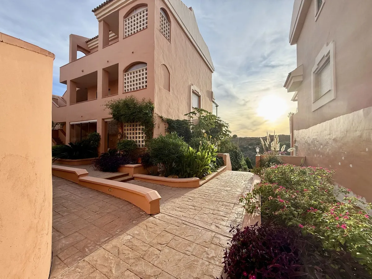 f6ba4515-3472-420e-81f1-1326d1ae41cf