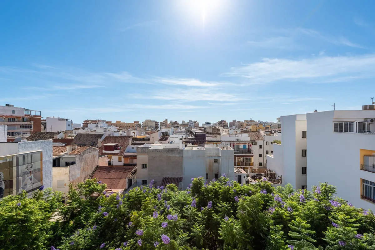 abad9deb-9458-4a93-aa64-28ac07f1bea2