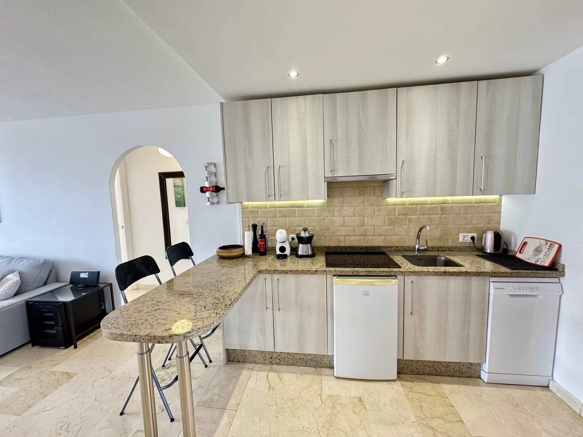 79ef3b36-7fc2-4d03-98ce-e802900b1968