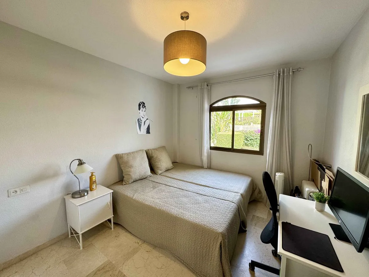 8de4f987-7236-4d86-bc75-27fabadb121e