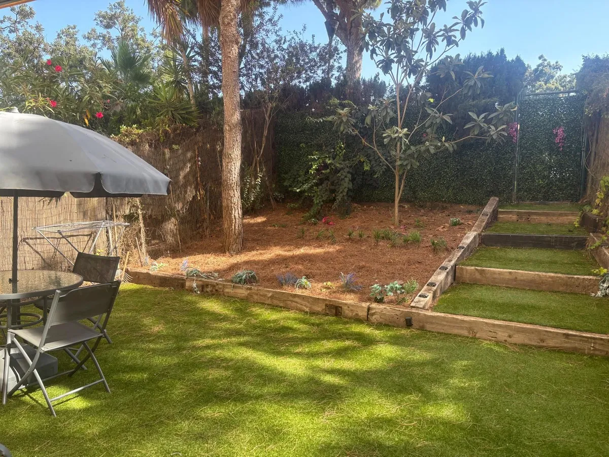 04205108-22dc-4384-bfc7-a6f5435343fa