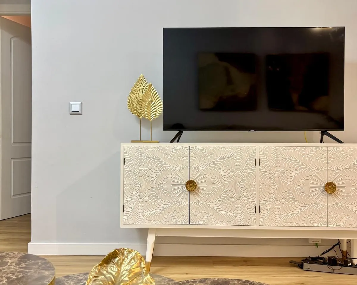 795d40fe-39e8-43ee-b957-952bf7159fb8