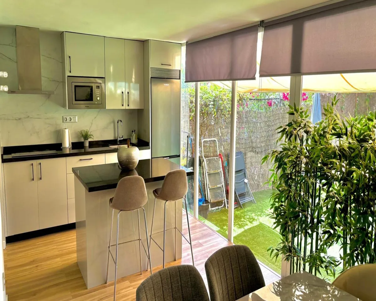 9970231a-dda8-43b7-873d-ed47628a0733