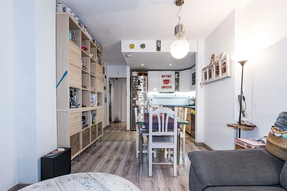 a79a1bd6-d2c9-4b00-acb8-b559f531350b