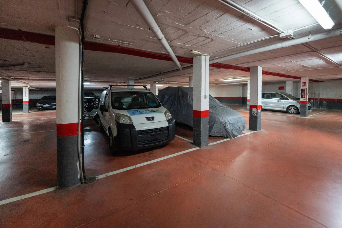 cf986fab-a61d-477f-ab7b-a15c62a9a595