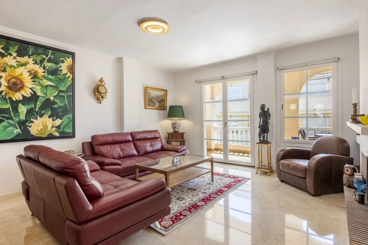 810c37a4-62e4-48cd-861e-2e3b5c8d3d2d