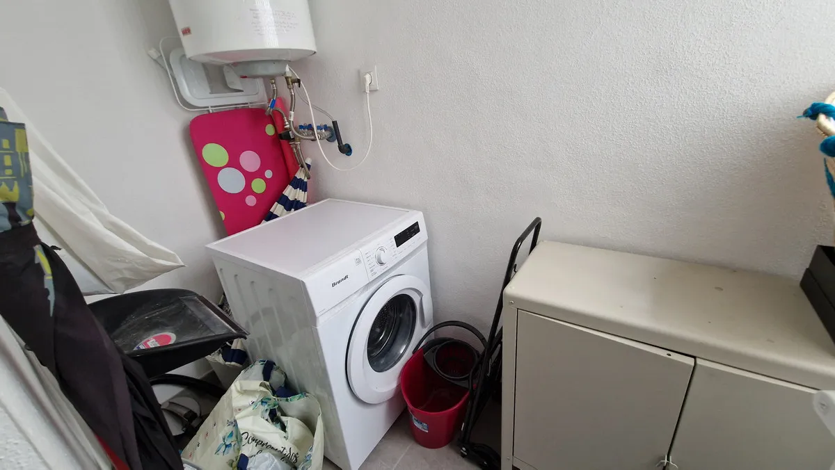 ff8e08f2-2d5f-44e0-a86a-5f0281481ed6