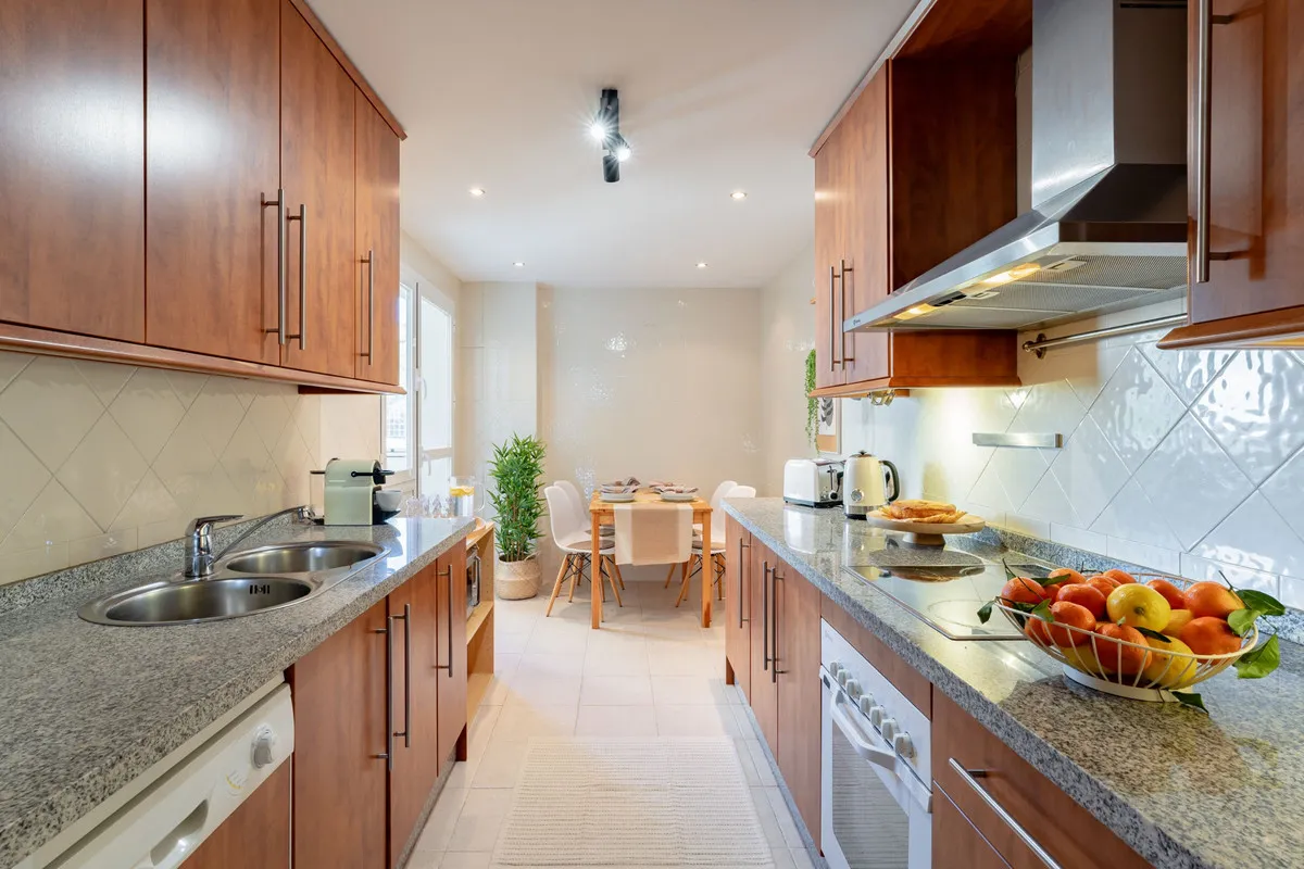 fc342442-f8a7-4450-afdb-00ec478bda12