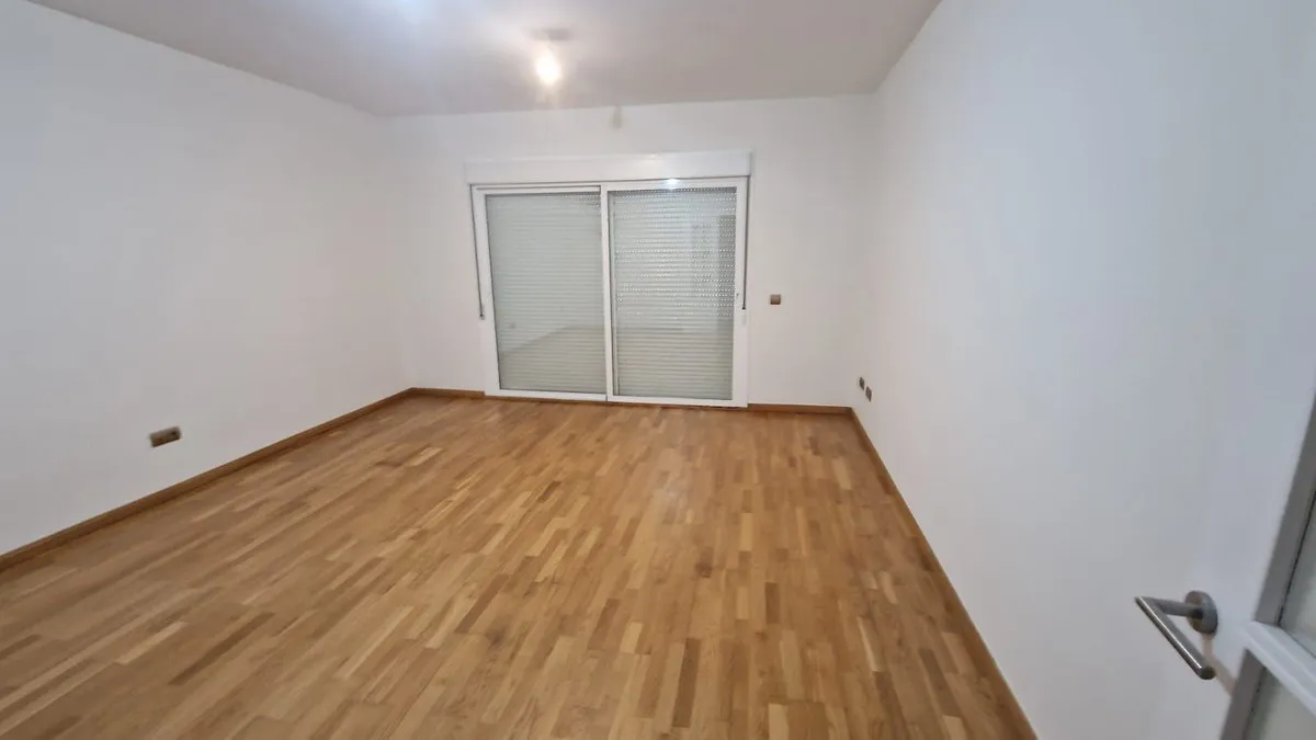 ba6b19bc-4905-49c9-8774-f42190f3482a