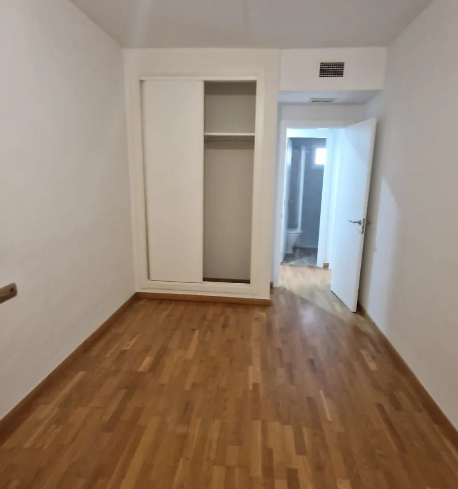 e230bd79-f029-40e0-89f4-477ce8b850e0