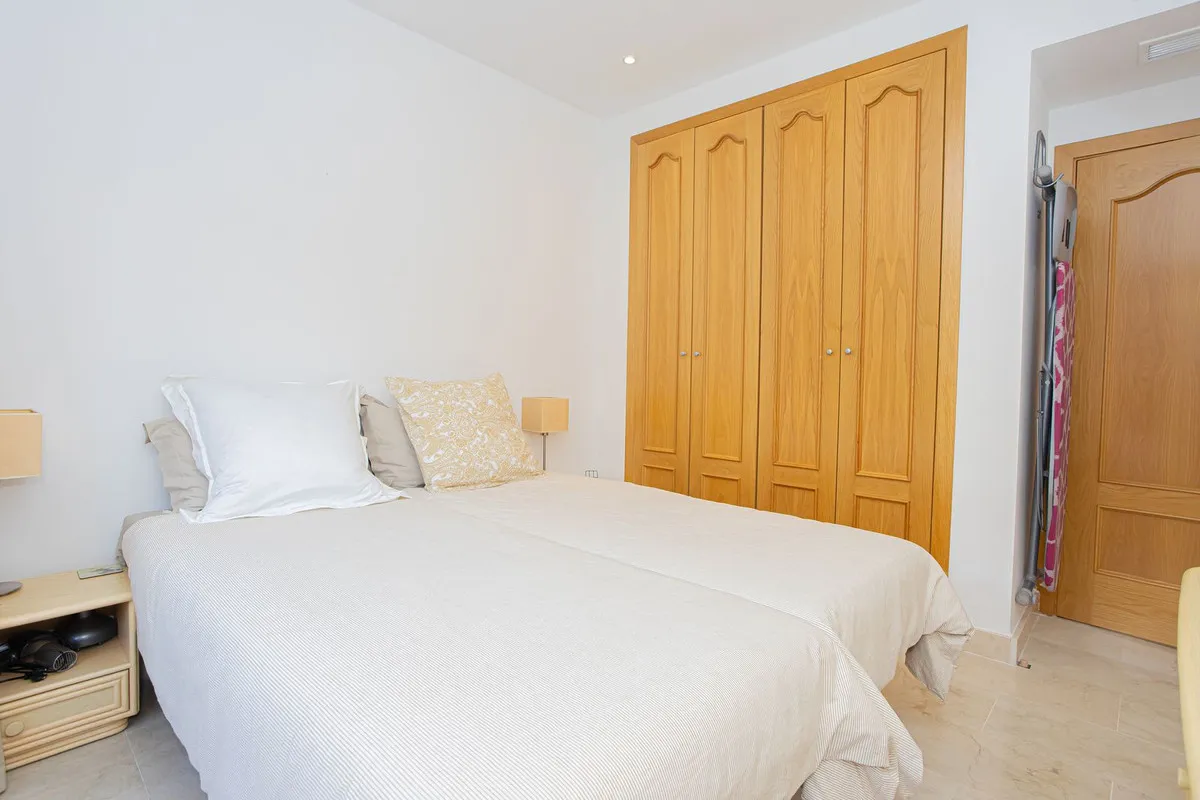 c98ffc62-fda4-44b4-a6c9-5373b14e095c