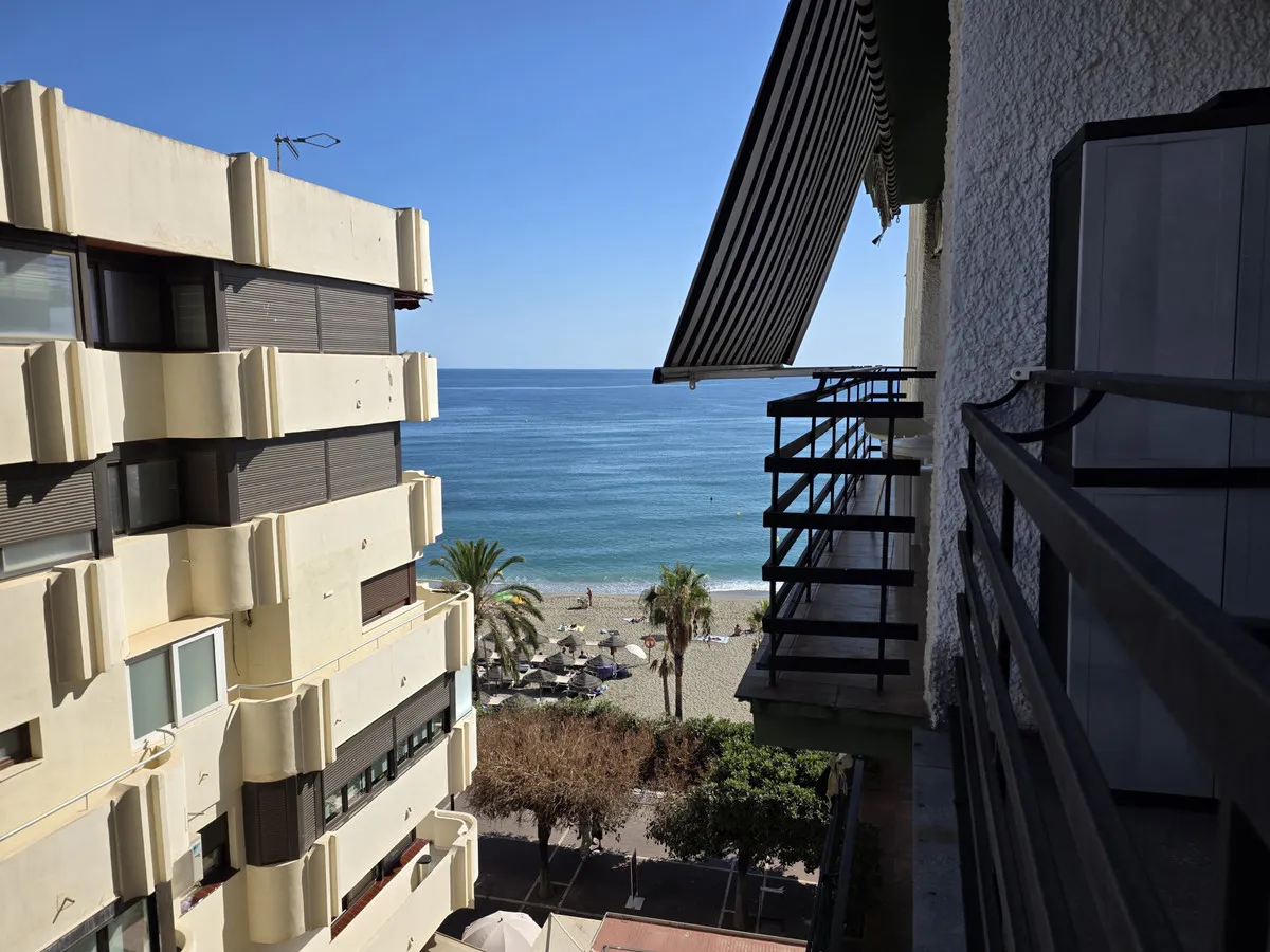 2b5ec05d-8175-4d9b-ab49-cfaff82af86b