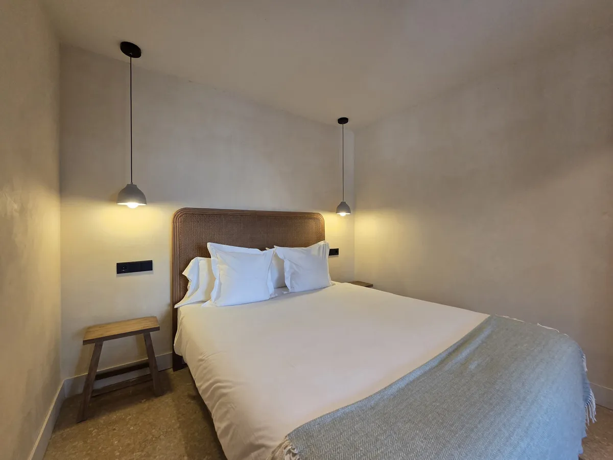 3d5a5705-5544-425c-b71b-469a7e34393b