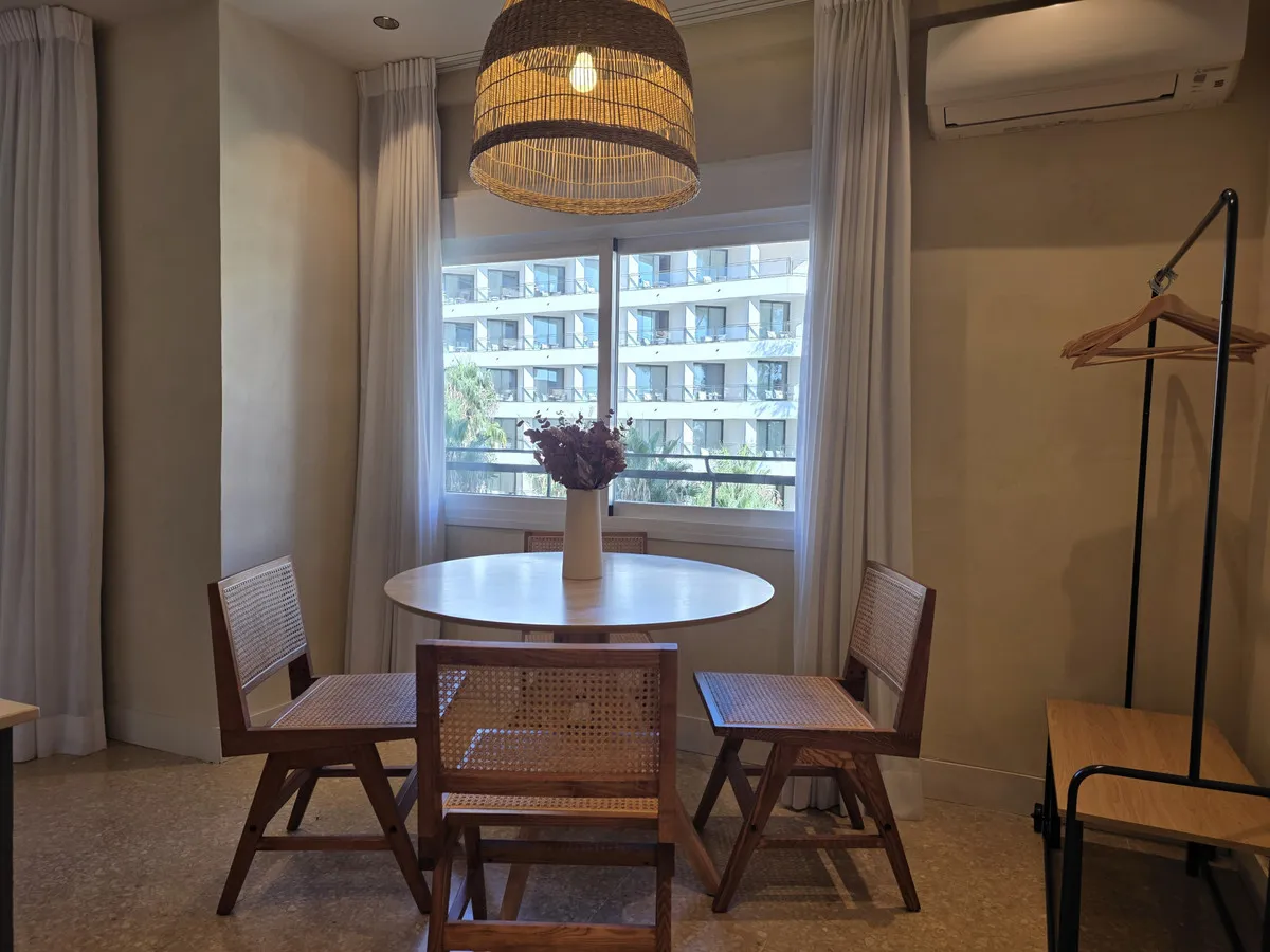 90cdbd98-f9aa-4ca9-b393-c14381575bac