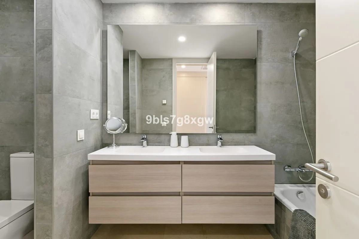 2c0934ed-ad02-45f5-9ddb-8db23a55cc21