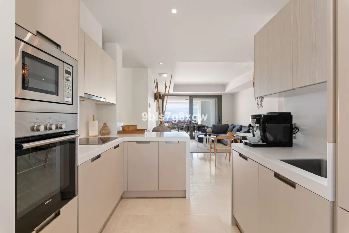 4324f070-3b4b-47fb-be18-34d5379077dd