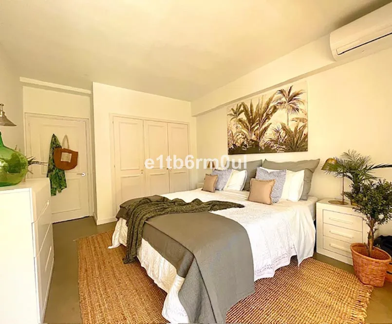 34fab309-984b-4e90-9e55-5c88022b455d