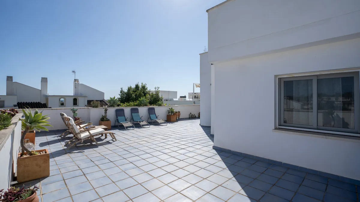 8452a389-9234-43df-b4f6-b3b3ac214d31