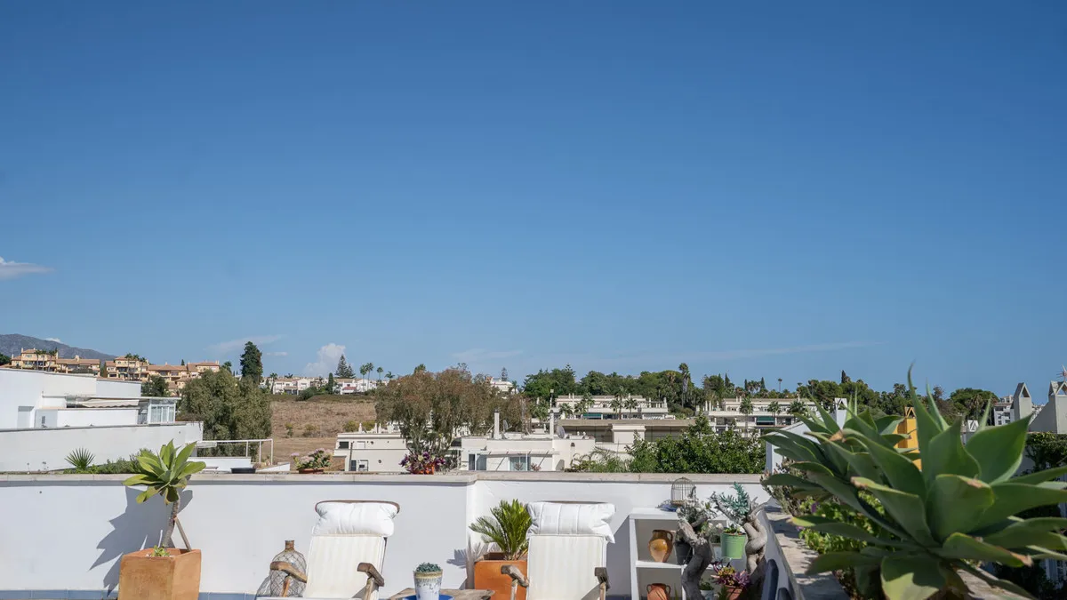 9249c570-754b-45bb-b10e-7472fc76b9b5