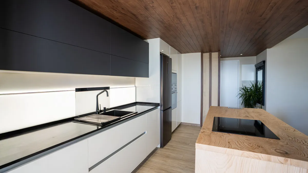 fd2e2e5f-89cf-43fc-a5af-c81ac195ce89