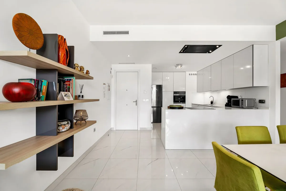 73e9f638-5951-480d-a6a5-bae30ec4924b