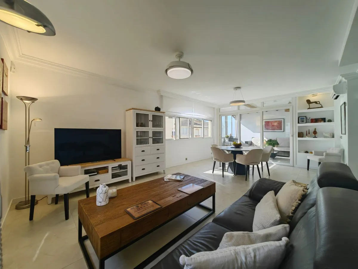 3d844c4f-3bb3-418d-a90f-272de7e771a6