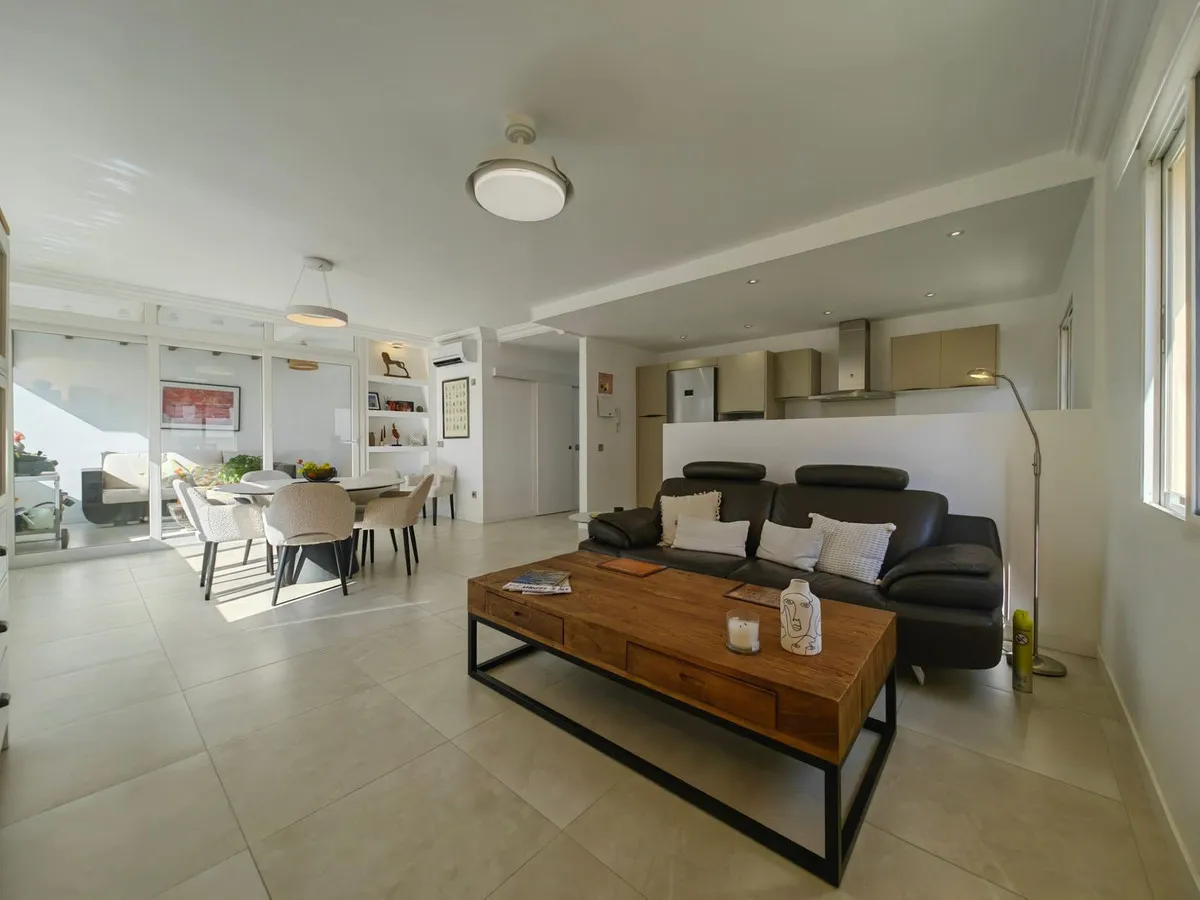 b01a4ae4-24a6-47fe-b1a1-d2a20f507ab5