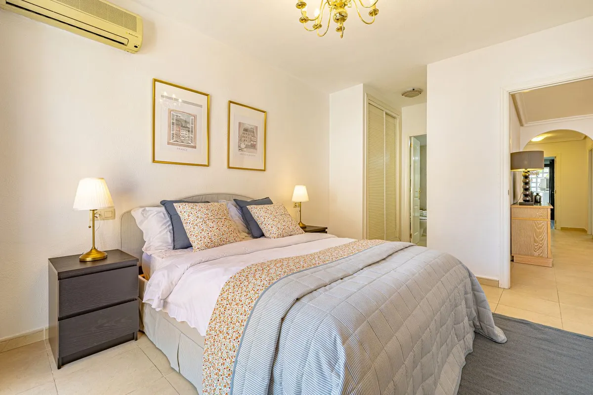 f322ab6c-b34f-4f91-a1bf-6dc40e777ba6