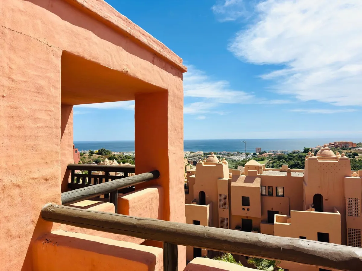 0d16b004-f7f9-4598-9a99-98f28f3f4bfe