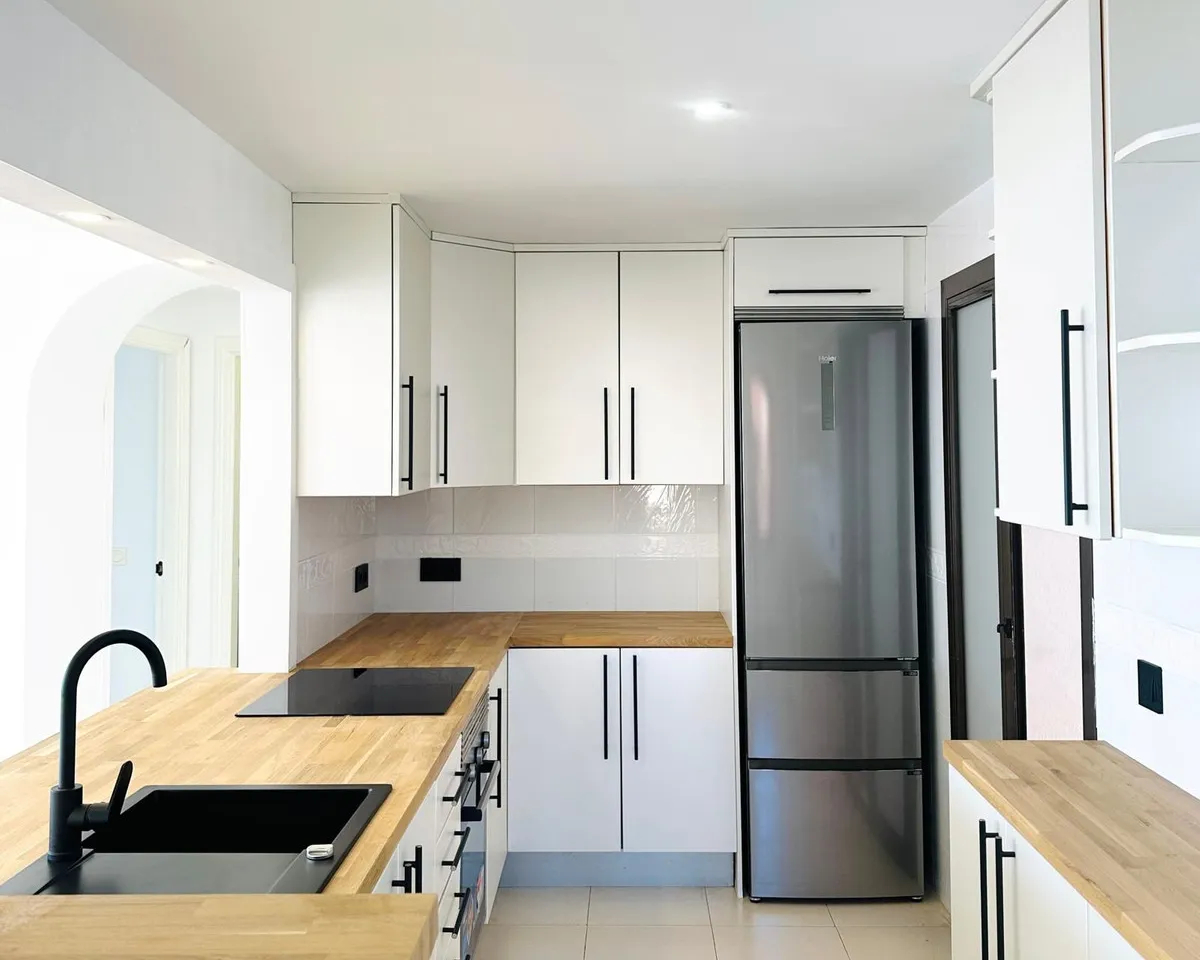 d925f599-f7ec-479f-a663-f2b823063837