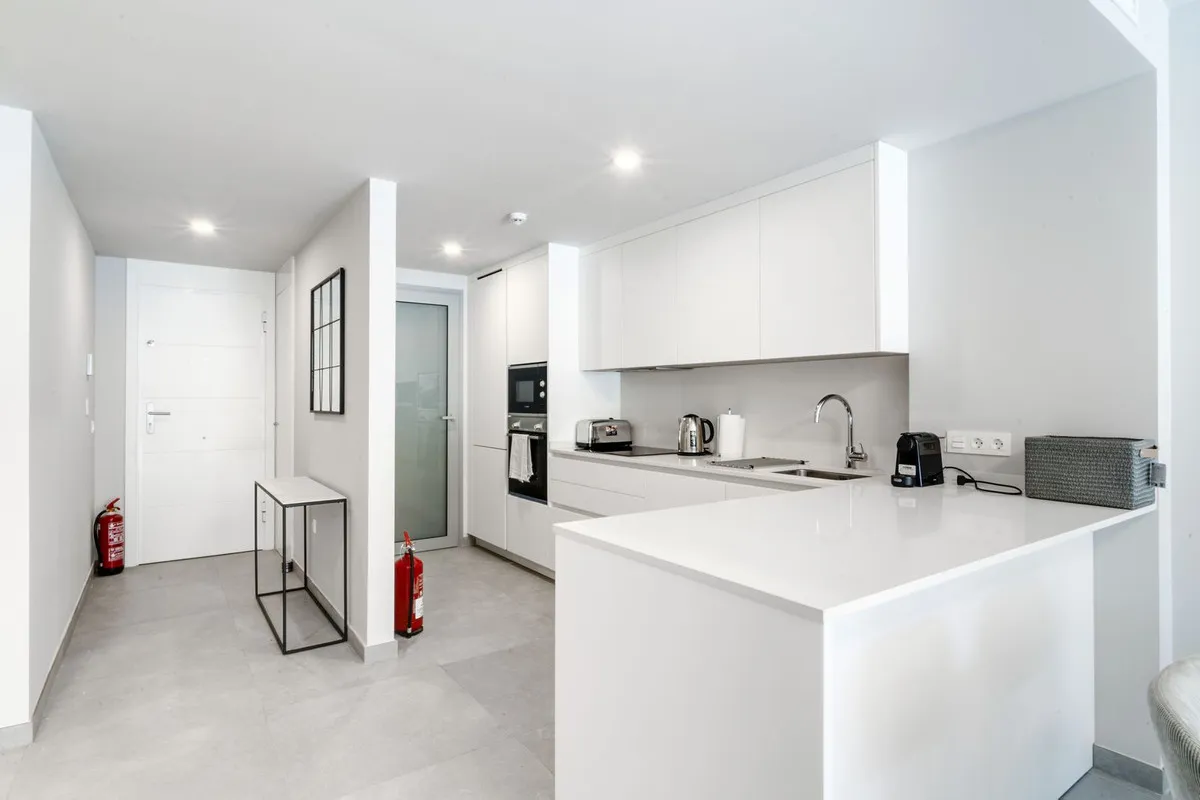 1d850613-39e0-4f6b-8f53-b44ca887c593