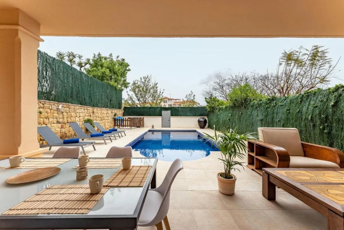 9b951e46-e107-4a0b-8742-8a30927f44b5