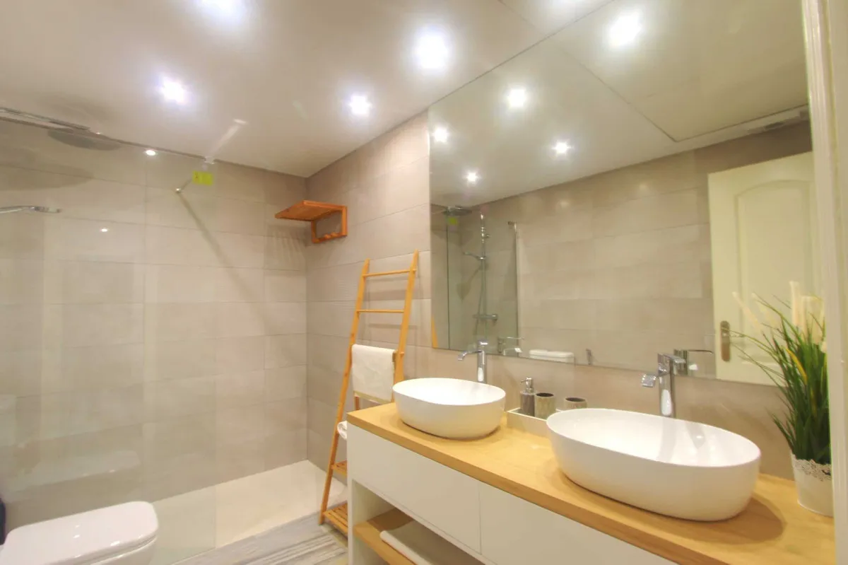 a574ca03-f98a-4127-9f3b-43f0954141be